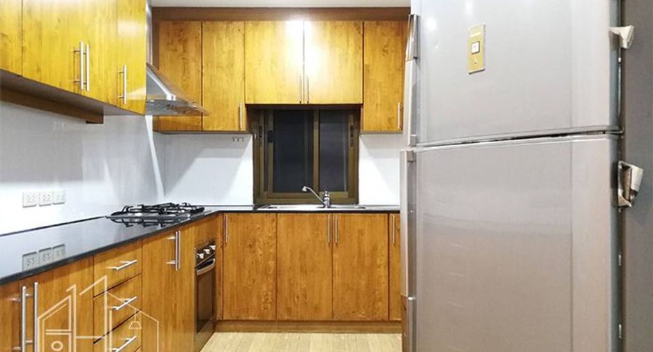 For rent 3 ベッドルーム condo in Khlong Toei, Bangkok