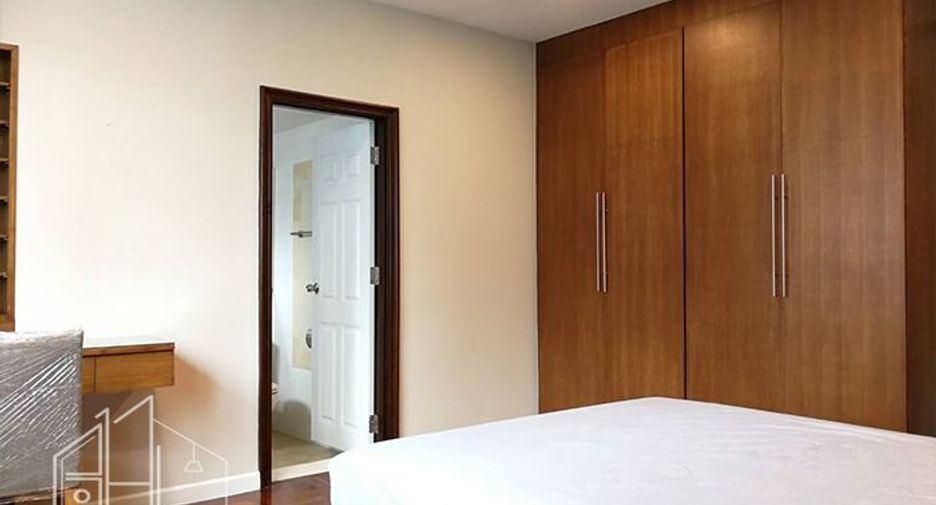 For rent 3 ベッドルーム condo in Khlong Toei, Bangkok