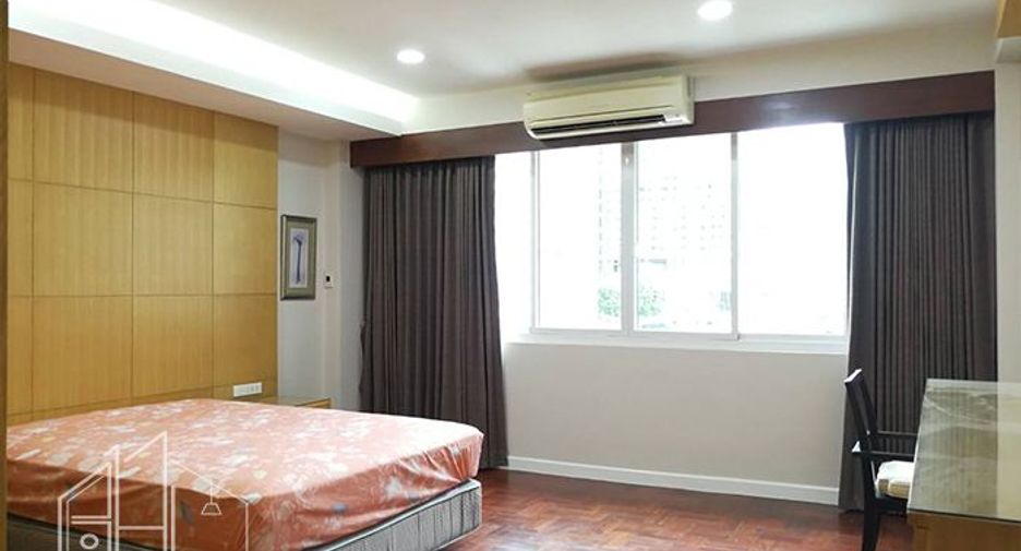 For rent 3 ベッドルーム condo in Khlong Toei, Bangkok
