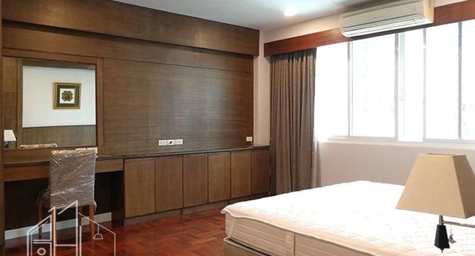 For rent 3 ベッドルーム condo in Khlong Toei, Bangkok