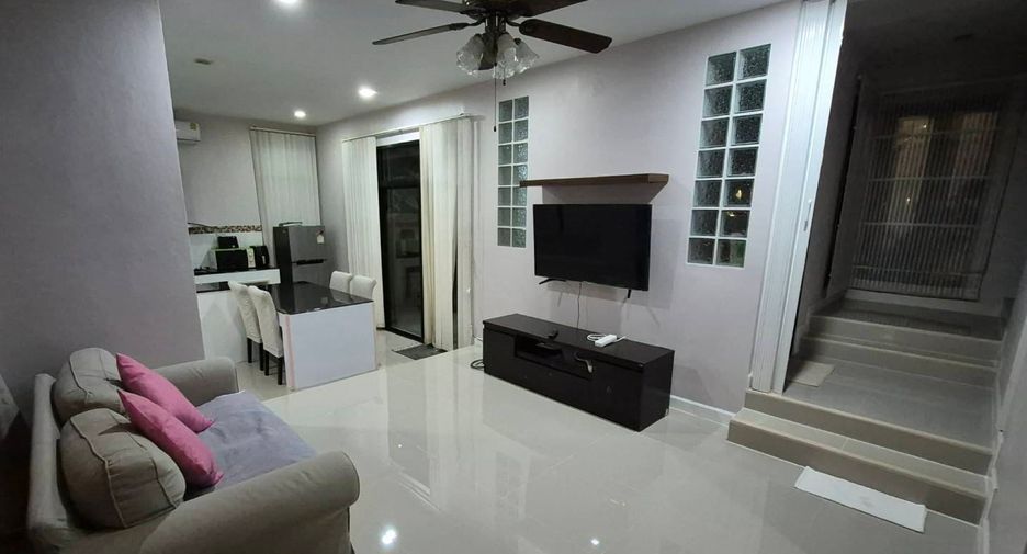 For rent 2 bedrooms villa in Mueang Phuket, Phuket