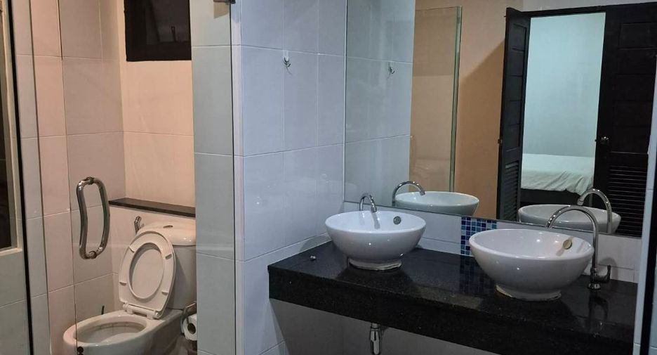 For rent 2 bedrooms villa in Mueang Phuket, Phuket