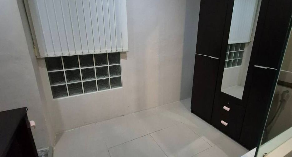 For rent 2 bedrooms villa in Mueang Phuket, Phuket