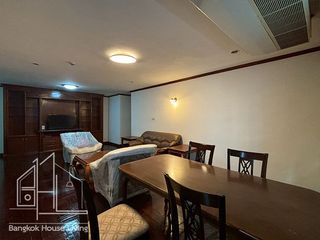出租 2 卧室 公寓 在 Khlong Toei, 曼谷