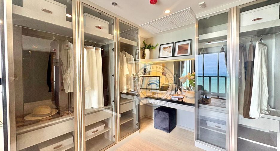 À vendre 2 chambres condo à Pratumnak, Pattaya