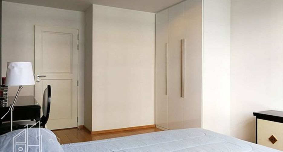 For rent and for sale 3 bedrooms condo in Khlong Toei, Bangkok