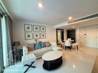À louer et à vendre 3 chambres condo à Khlong Toei, Bangkok