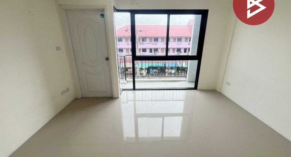 Gewerbefläche zum Kauf mit 3 Zimmer in Bang Phli, Samut Prakan