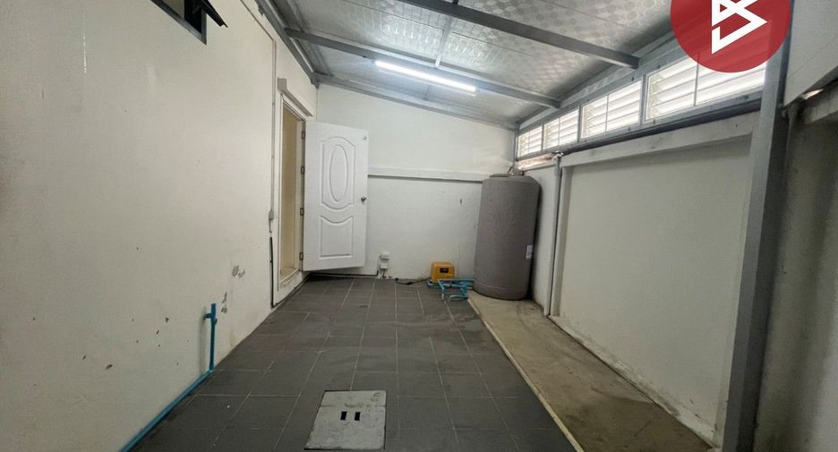 Gewerbefläche zum Kauf mit 3 Zimmer in Bang Phli, Samut Prakan