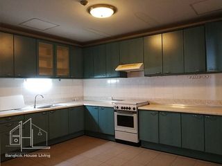 出租 3 卧室 公寓式住宅 在 Khlong Toei, 曼谷