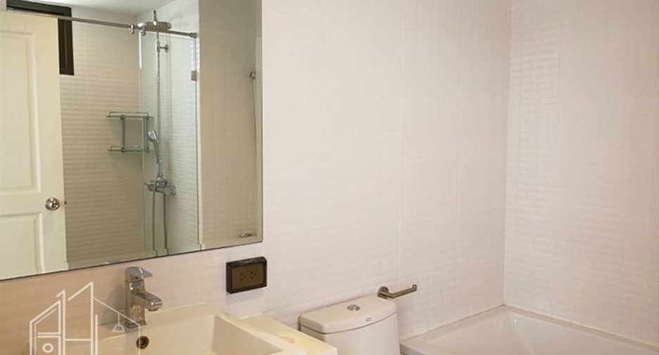 For rent and for sale 3 bedrooms condo in Khlong Toei, Bangkok