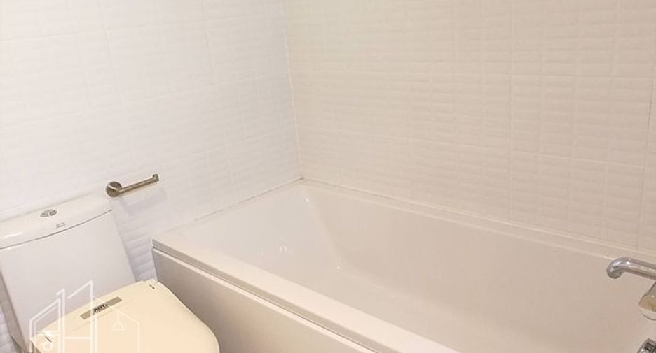 For rent and for sale 3 bedrooms condo in Khlong Toei, Bangkok