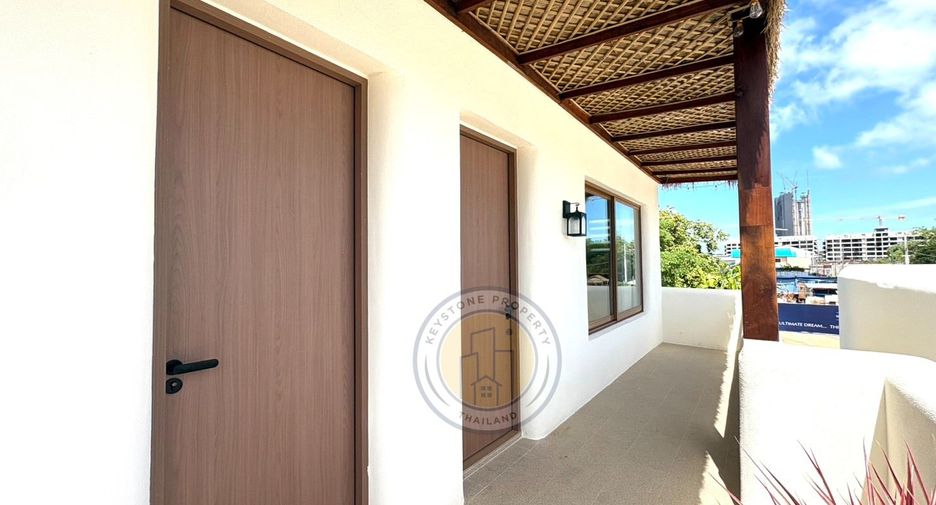 For sale 4 ベッドルーム villa in Jomtien, Pattaya
