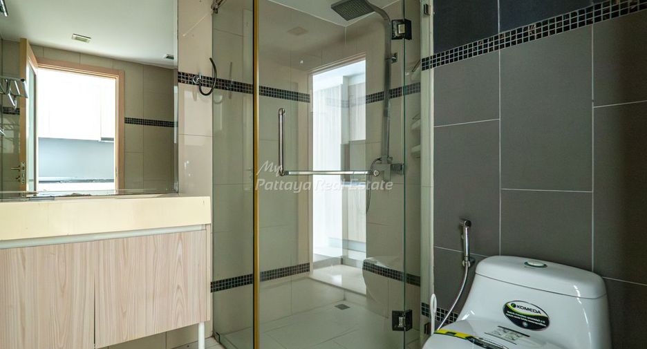 For sale studio condo in Pratumnak, Pattaya