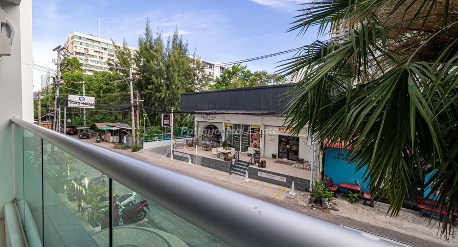 For sale studio condo in Pratumnak, Pattaya