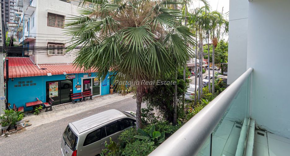 For sale studio condo in Pratumnak, Pattaya