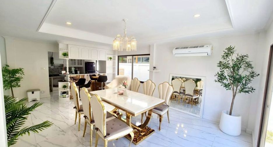 Haus zur Miete und zum Kauf mit 3 Zimmer in Si Racha, Chonburi