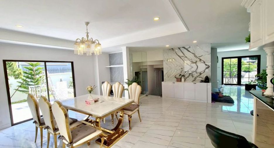 Haus zur Miete und zum Kauf mit 3 Zimmer in Si Racha, Chonburi