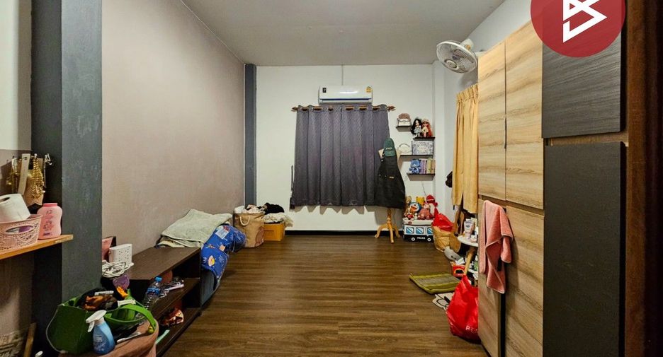 For sale 4 bedrooms house in Mueang Chon Buri, Chonburi