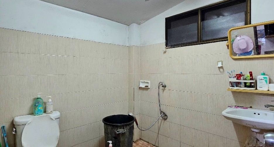 For sale 4 bedrooms house in Mueang Chon Buri, Chonburi