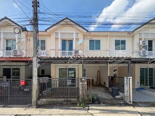 出售 3 卧室 联排别墅 在 Don Mueang, 曼谷