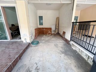 出售 3 卧室 联排别墅 在 Don Mueang, 曼谷