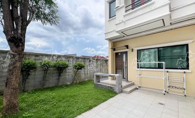 Продажа 4 спальни таунхаус в Mueang Nonthaburi, Нонтабури