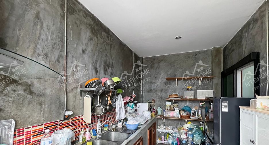 À vendre 4 chambres maison de ville à Mueang Nonthaburi, Nonthaburi