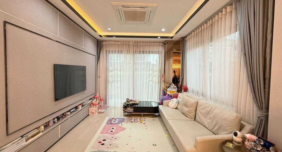 For sale 4 ベッドルーム house in East Pattaya, Pattaya
