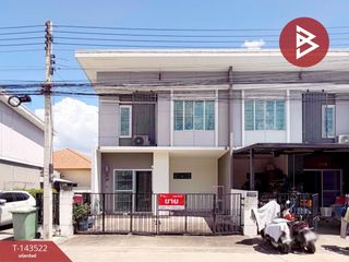 À vendre 4 chambres maison de ville à Khlong Luang, Pathum Thani