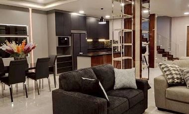 Villa zur Miete und zum Kauf mit 4 Zimmer in East Pattaya, Pattaya