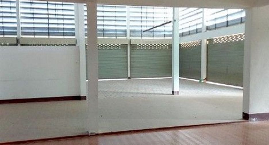 Lagerhaus zum Kauf mit 1 Zimmer in Mueang Amnat Charoen, Amnat Charoen