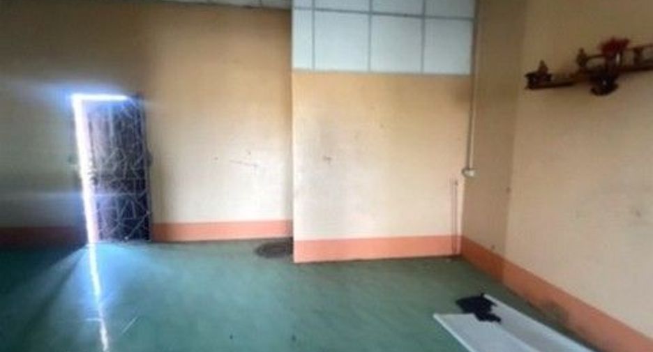 Lagerhaus zum Kauf mit 1 Zimmer in Mueang Amnat Charoen, Amnat Charoen