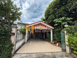 À vendre 2 chambres maison à Phra Khanong, Bangkok