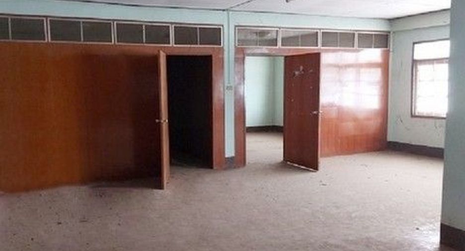 Gewerbefläche zum Kauf mit 1 Zimmer in Mueang Amnat Charoen, Amnat Charoen