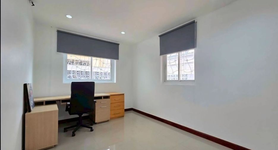 For rent 3 bedrooms house in Central Pattaya, Pattaya