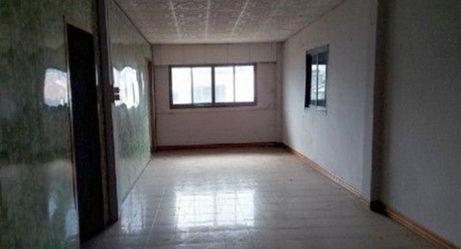 Gewerbefläche zum Kauf mit 1 Zimmer in Mueang Amnat Charoen, Amnat Charoen
