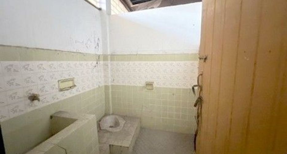 Gewerbefläche zum Kauf mit 1 Zimmer in Mueang Amnat Charoen, Amnat Charoen