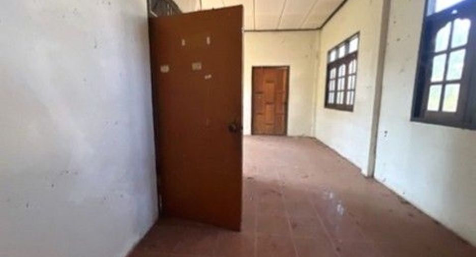 For sale 1 bed house in Mueang Amnat Charoen, Amnat Charoen
