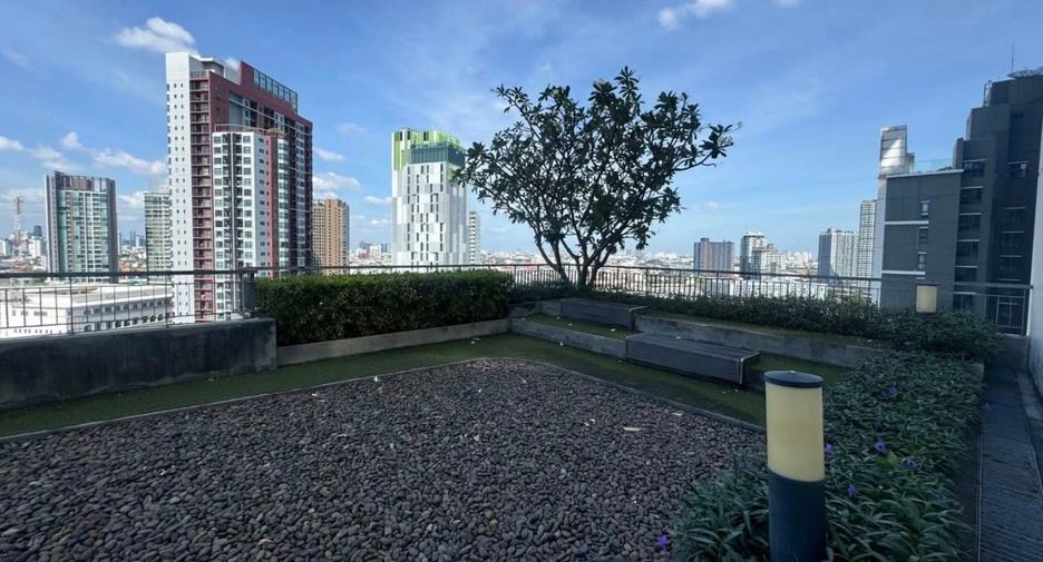 Condo en alquiler de 1 habitaciones en Khlong Toei, Bangkok