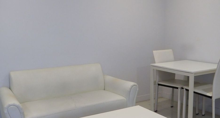 For rent 1 bed condo in Phra Khanong, Bangkok