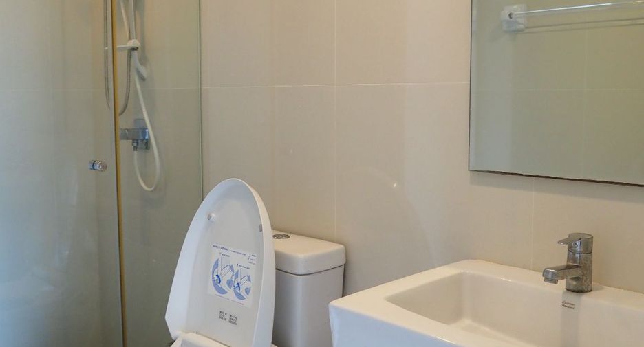 For rent 1 bed condo in Phra Khanong, Bangkok