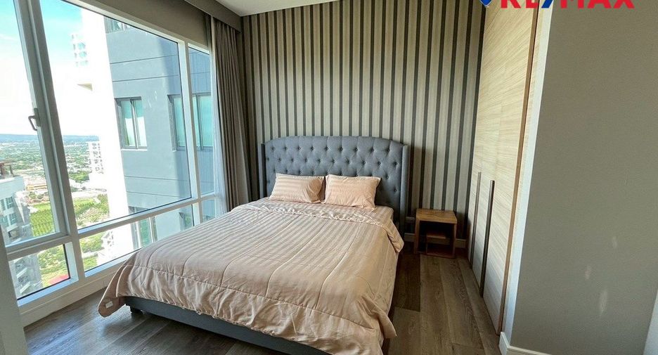 For rent 3 bedrooms condo in Jomtien, Pattaya