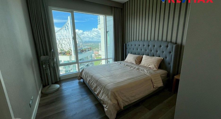 For rent 3 bedrooms condo in Jomtien, Pattaya
