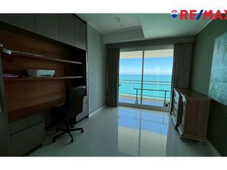 For rent 3 bedrooms condo in Bang Lamung, Chonburi