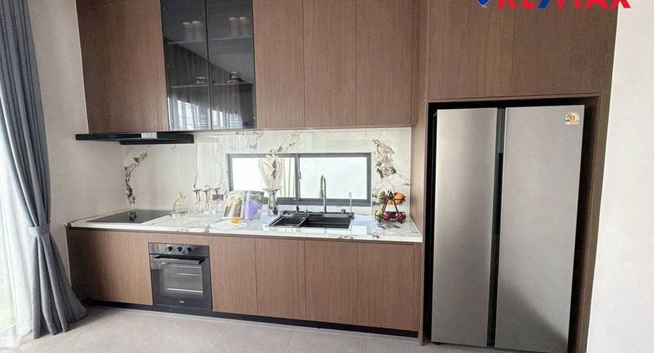 Casa en venta de 4 habitaciones en East Pattaya, Pattaya