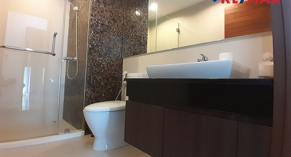 Condo en alquiler de 2 habitaciones en Pratumnak, Pattaya
