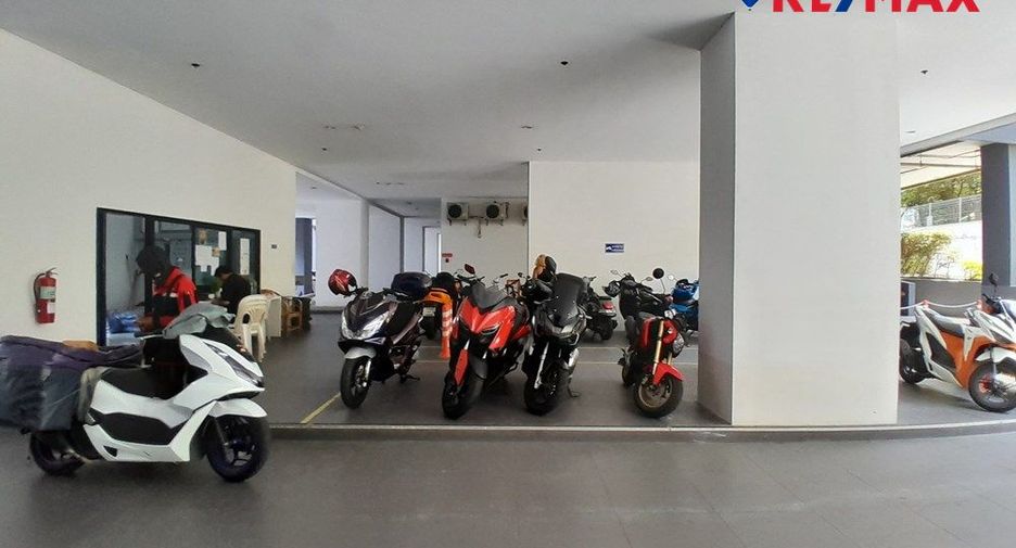 Condo en alquiler de 2 habitaciones en Pratumnak, Pattaya