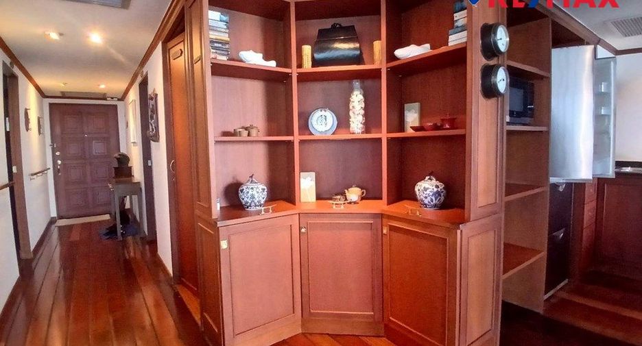 For sale 2 bedrooms condo in North Pattaya, Pattaya