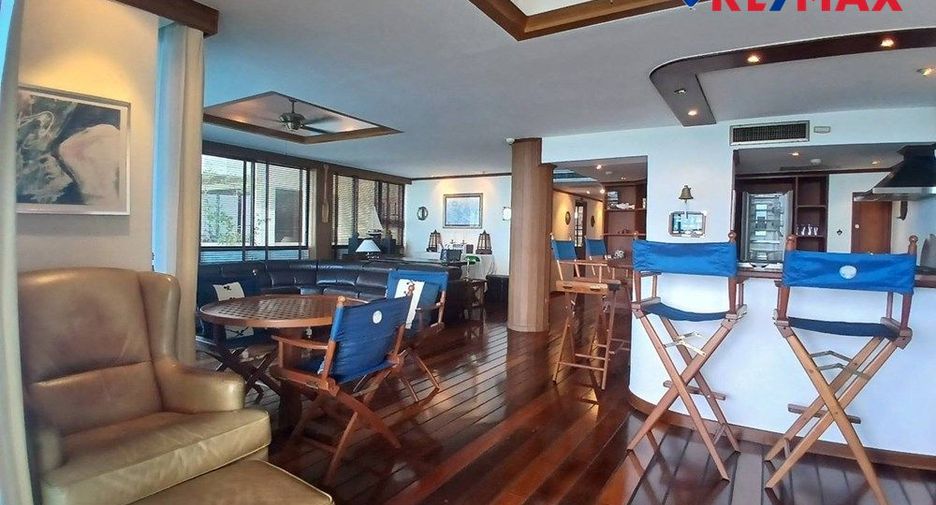 For sale 2 bedrooms condo in North Pattaya, Pattaya